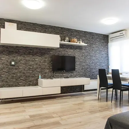 Apartament Jaklin
